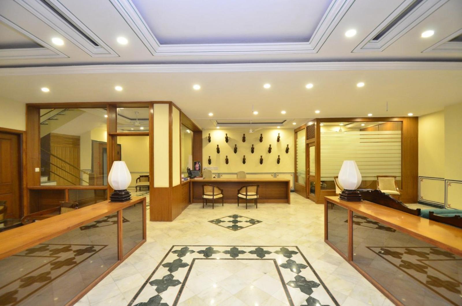 Aaram Mahal By Pachar Group Hotell Udaipur Exteriör bild